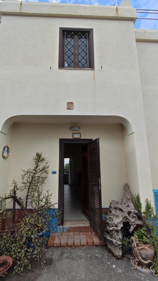 Amy Villa Agnone Bagni Exterior foto